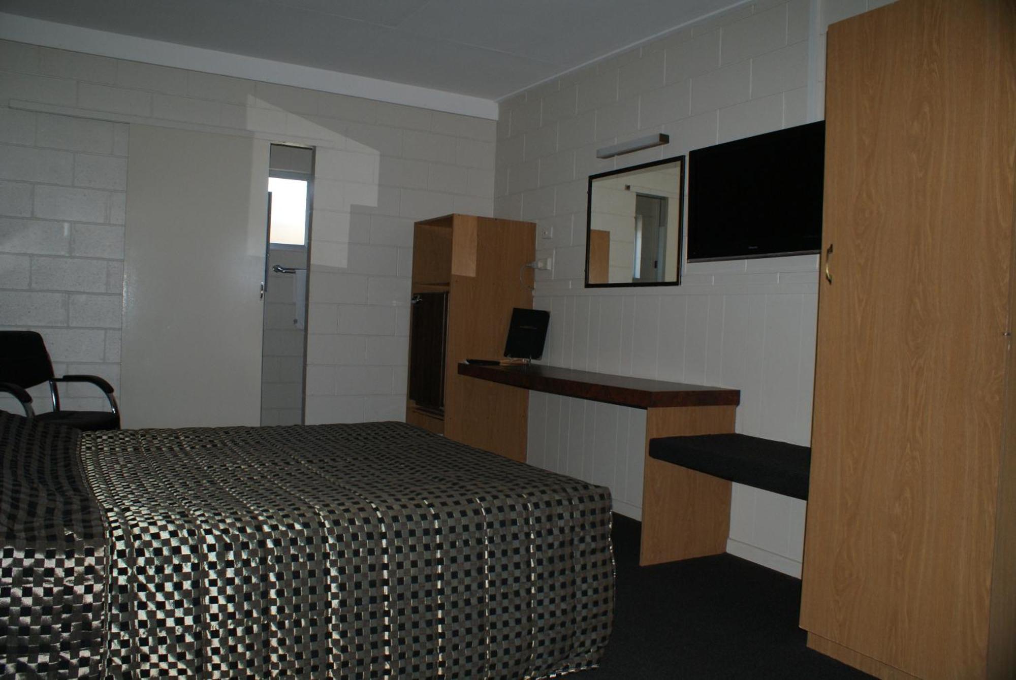 Black Diamond Motel Blackwater Екстериор снимка