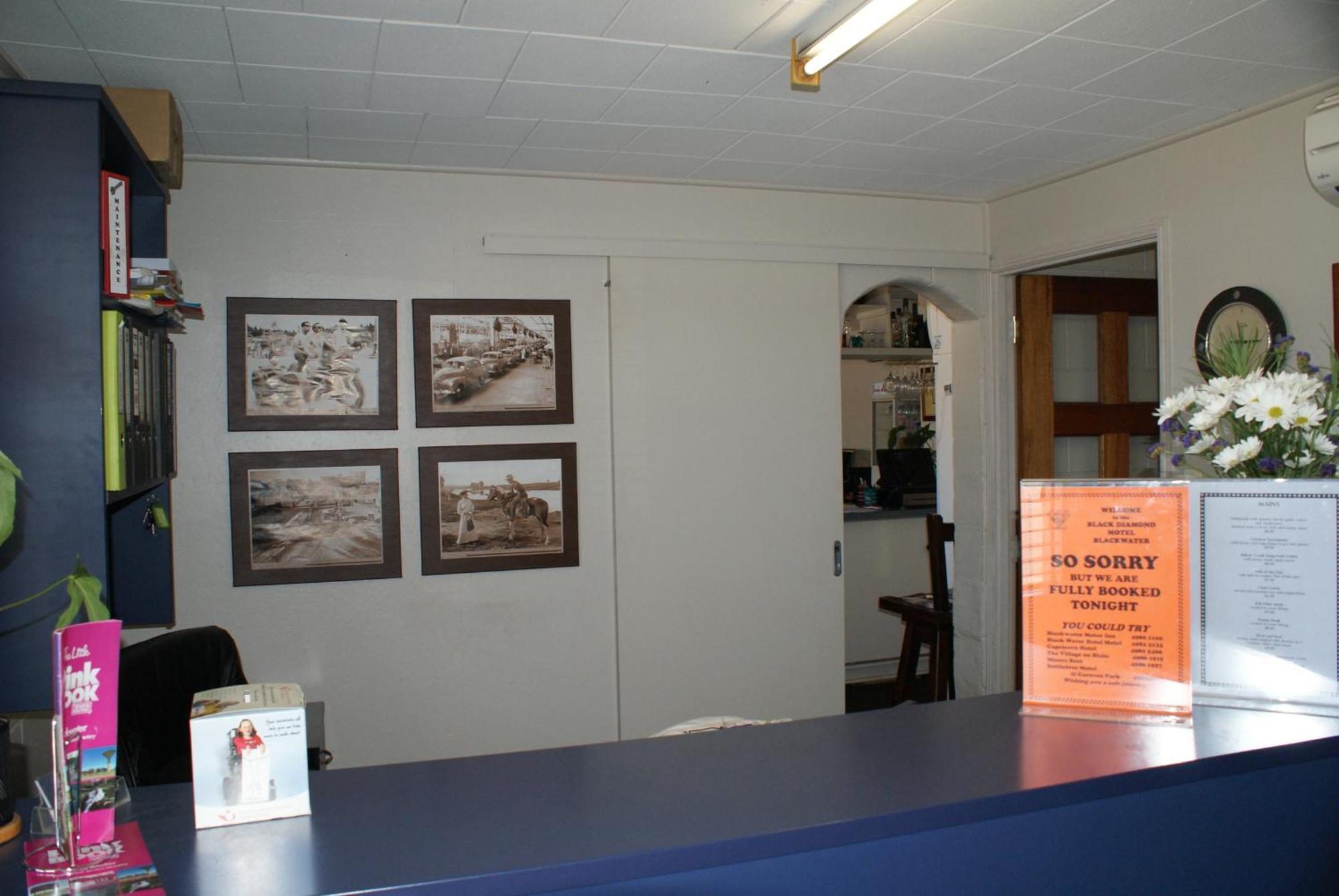 Black Diamond Motel Blackwater Екстериор снимка