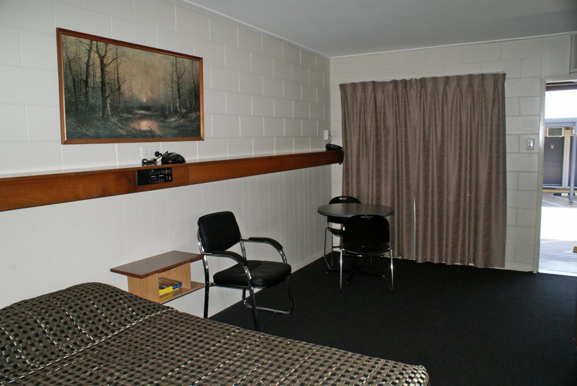 Black Diamond Motel Blackwater Екстериор снимка