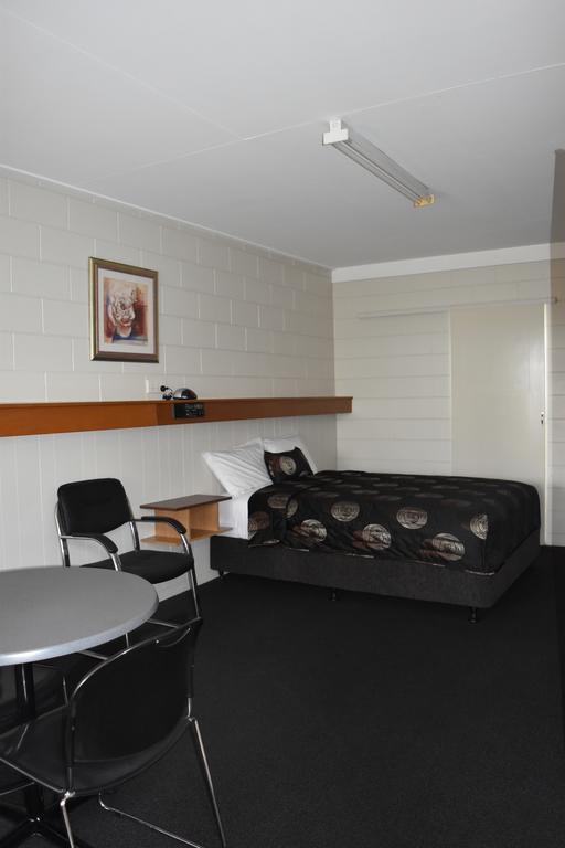 Black Diamond Motel Blackwater Стая снимка